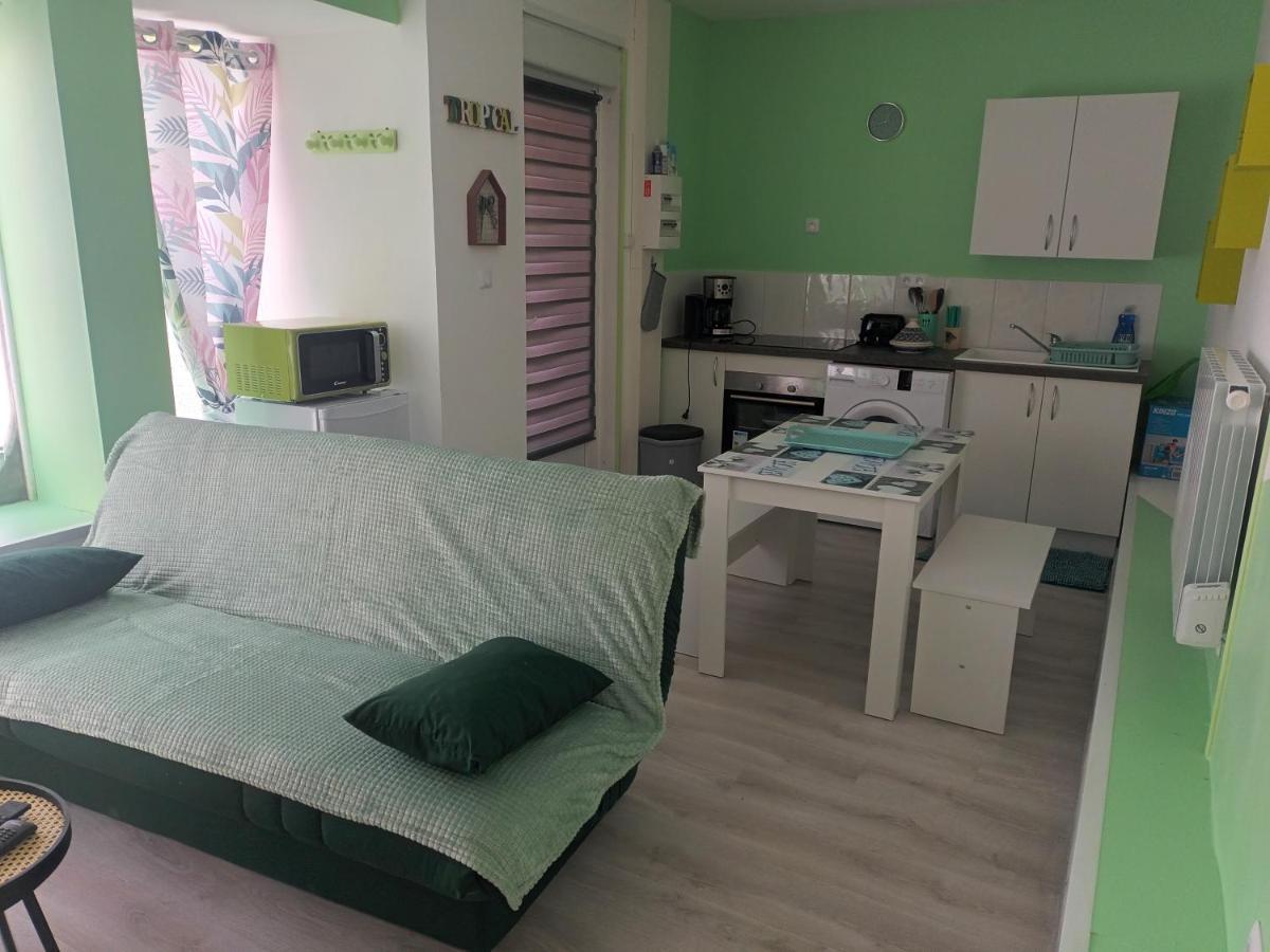 La Casa Verde La Fere Luaran gambar